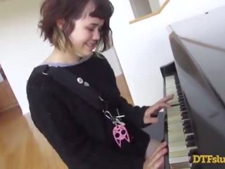 Yhivi βίντεο μακριά από πιάνο δεξιότητες followed με σκληρό Ενήλικος ταινία και σπέρμα πέρα αυτήν πρόσωπο! - featuring: yhivi / james deen